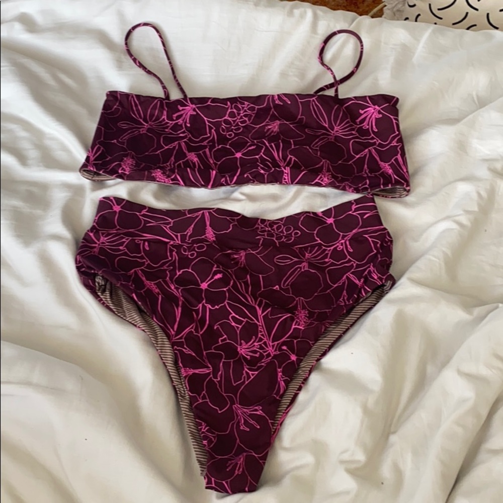 Acacia Rhodes + Gland set in neon paradise